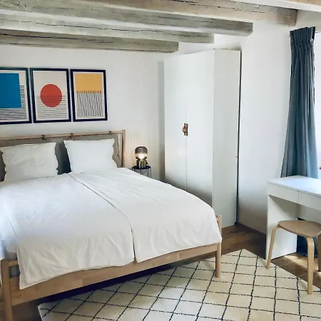Seayou!***charming 1-bedroom Unit In The Old Center Of Apartment *